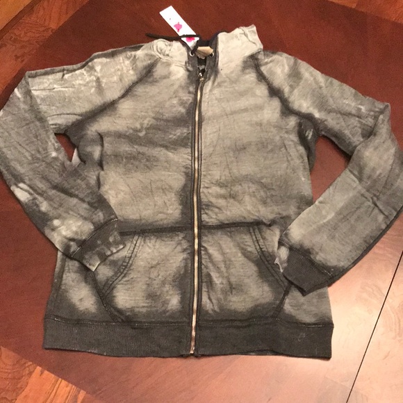 Distressed Heart and Soul Hoodie - Picture 5 of 6